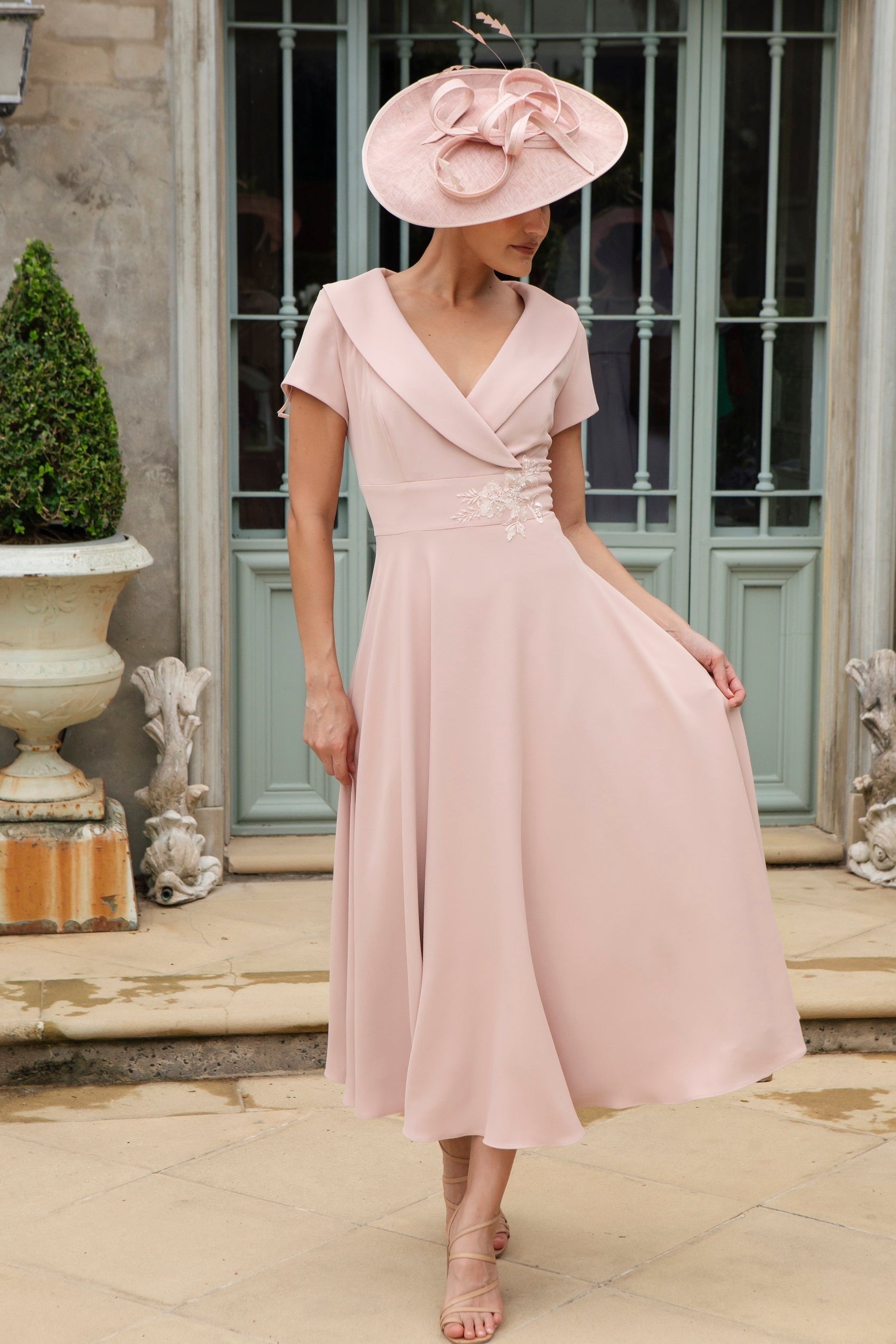 Ispirato Softly Flared Dress with Sleeves in Misty Rose Pink